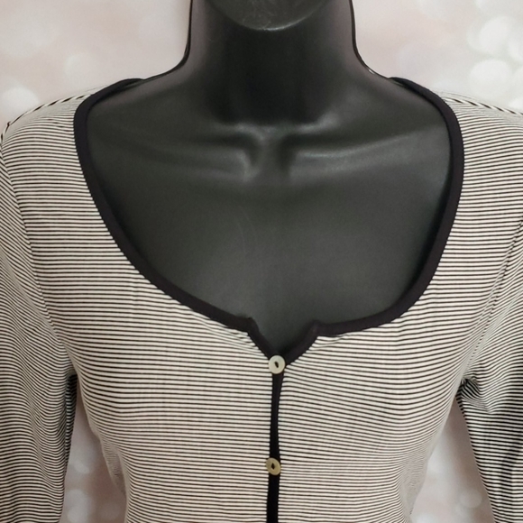 𝅺urban Romantics Striped Top - Picture 2 of 4